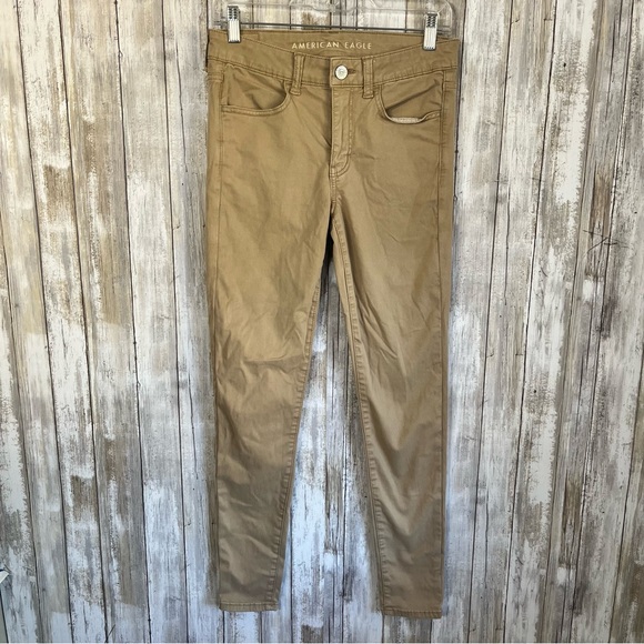 American Eagle Outfitters Denim - American Eagle Khaki Jegging Mid Rise Khaki Regular 6